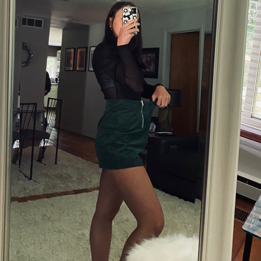 Green zipper skirt
